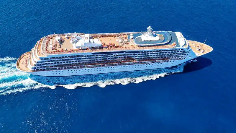 Crucero mediterráneo: lujo y sol