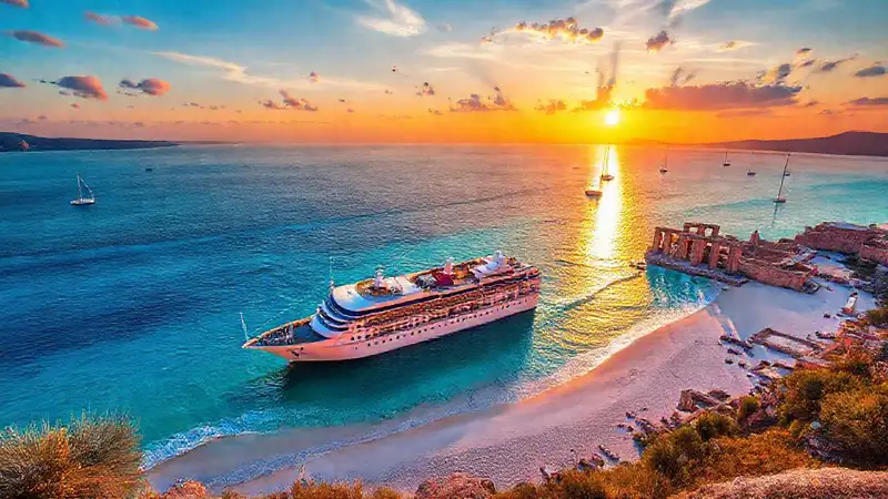Crucero mediterráneo: belleza y aventura
