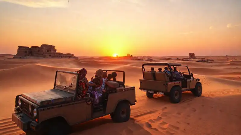 Familia explora el desierto africano con aventura