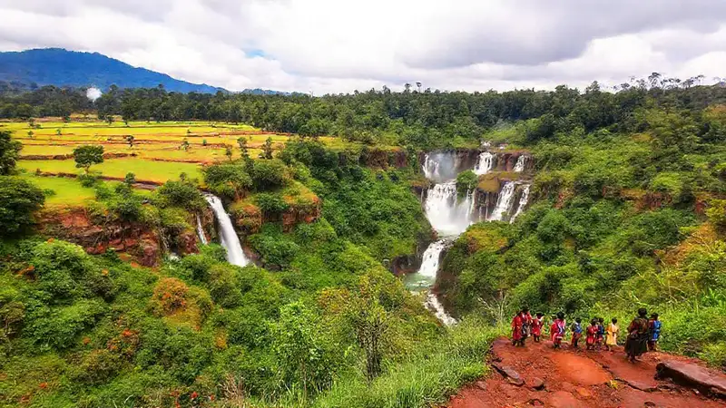 Ruanda ofrece paisajes y aventura vibrante